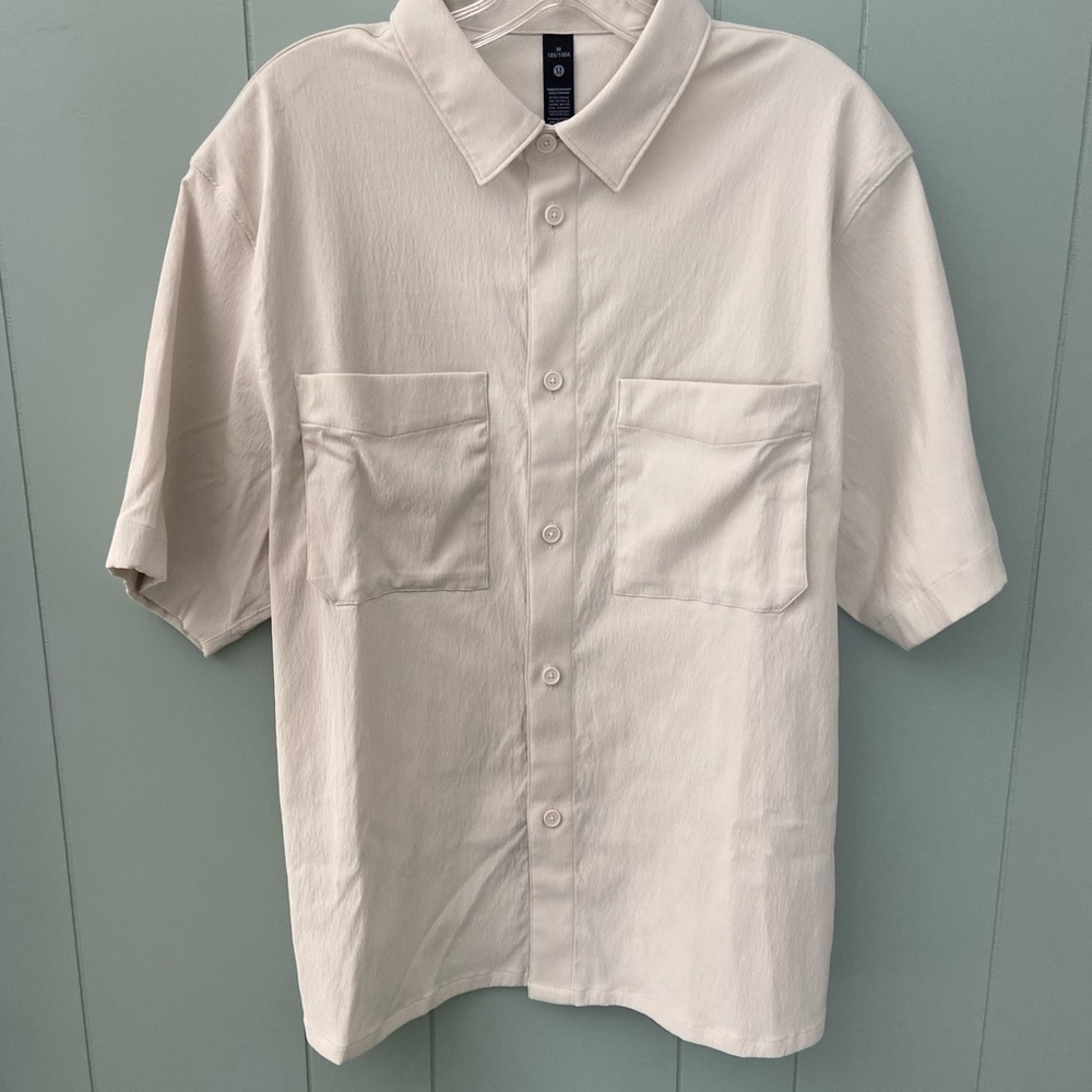 lululemon athletica Men's Light Gray Button Down Shirt
